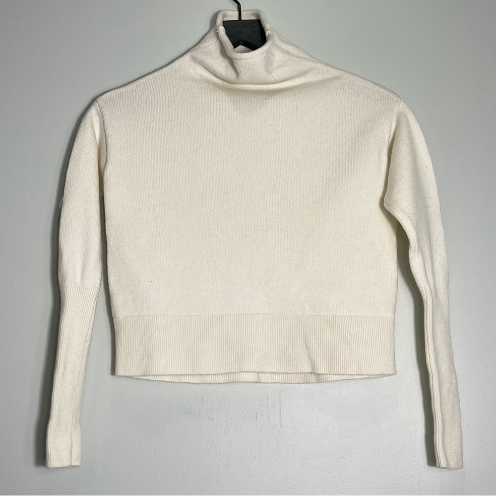 ARITZIA WILFRED Women's Cropped MockTurtleneck 100% Wool Sweater Ivory Size XXS - Picture 1 of 8